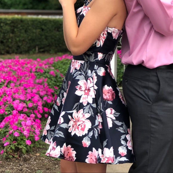 Navy blue floral homecoming dress - Picture 3 of 4